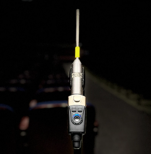 Xvive U3C – Sistema Inalámbrico Plug-on para Micrófonos de Condensador con Phantom Power (2.4GHz) 🎤📡🔋